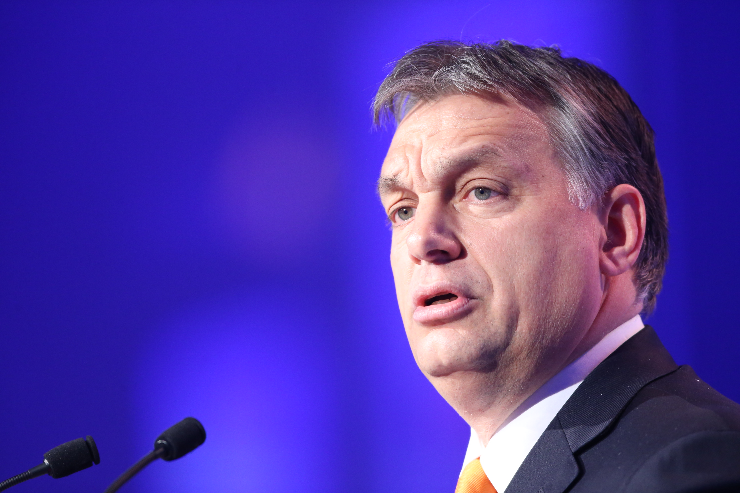 Orban chce zniszczyć Unię Energetyczną a Putin Unię Europejską. Warszawa musi działać