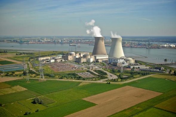 Polacy mogą przejąć rafinerię w Niemczech odbitą od Rosjan albo dostarczać jej ropę | Szarża Koreańczyków przed wyborem partnera atomu w Polsce. Tandem z USA na stole